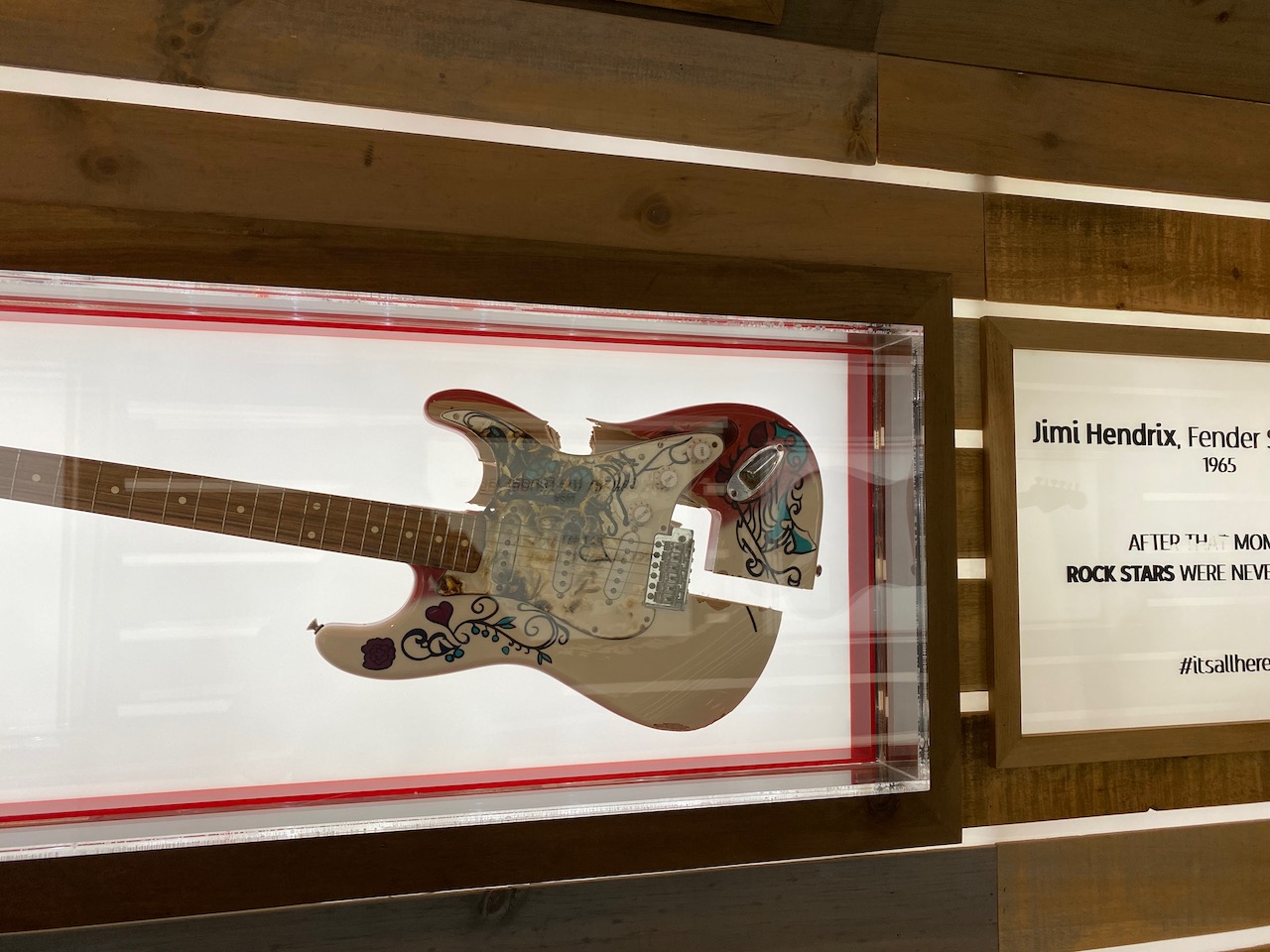 nyc - jimi hendrix fender 1965.jpeg