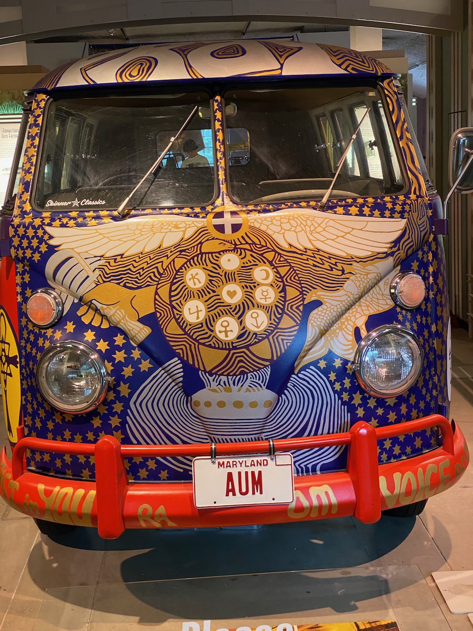 saratoga spa - vw light bus front